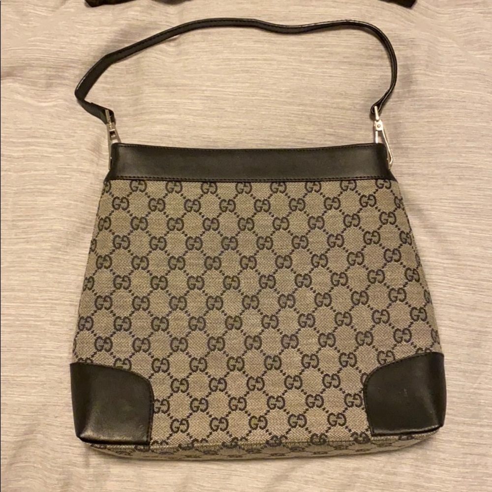 Gucci Shoulder Bag in black
